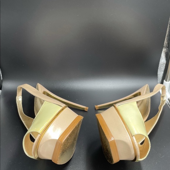 Bebe Shoes Size 10 Cream and Tan - Picture 3 of 3